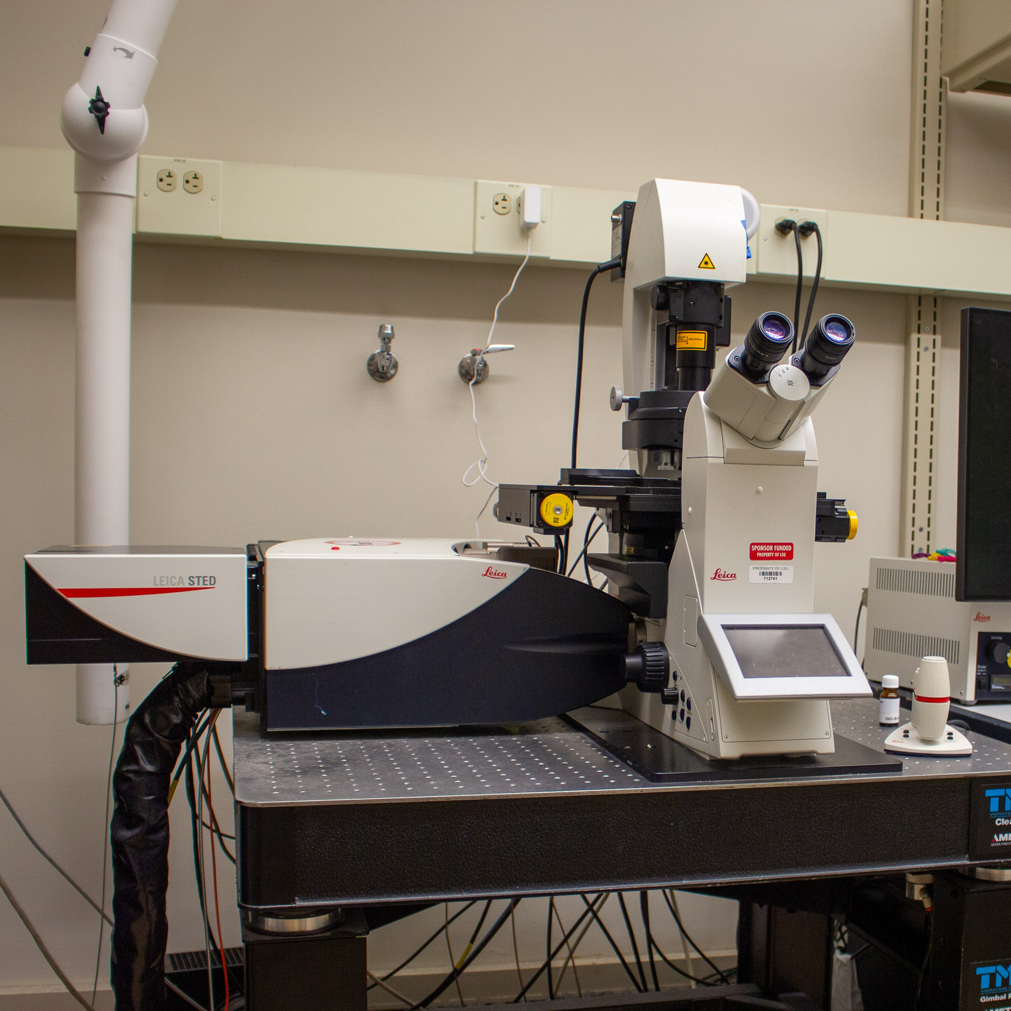 Leica TCS SP8 Confocal Microscope with WLL Leica TCS SP8