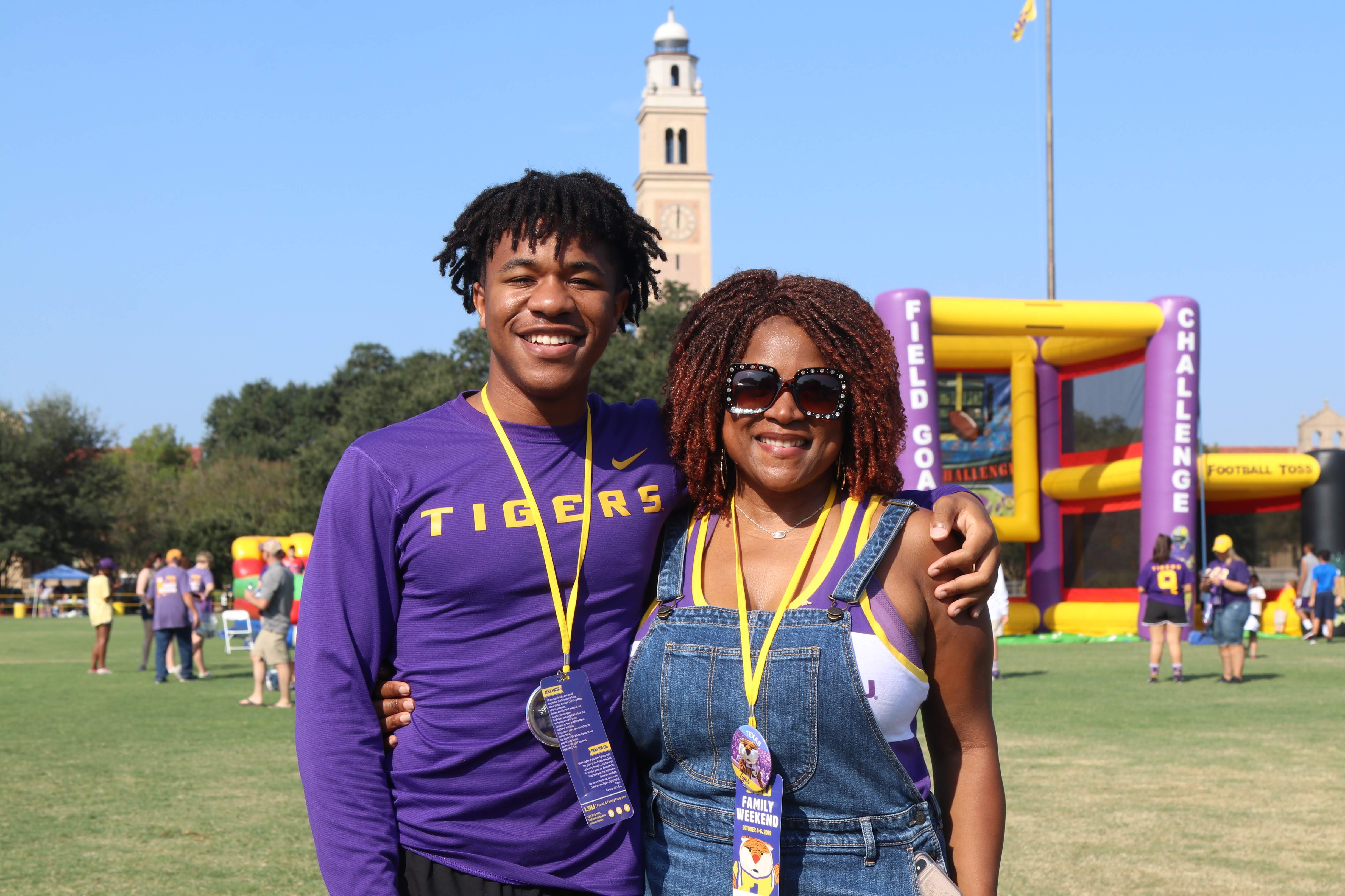 mom and student at family weekend
