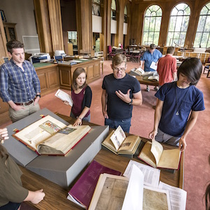 Literature students tour special collections.